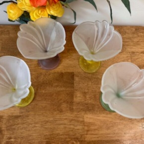 Vintage Frosted Glass Dessert Cups Italy – Colourful Petal Pedestal‎ Compote Set - Picture 4 of 7